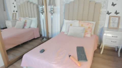 mia_tentacion__ online show from May 3, 5:22 am