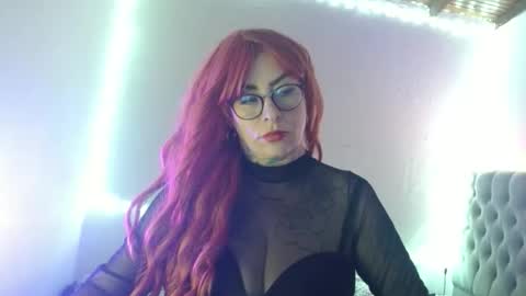 MIA VANTT online show from March 6, 10:49 pm