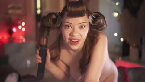 VixenMia online show from April 20, 3:53 am