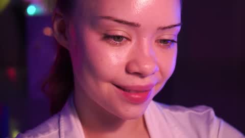 VixenMia online show from March 21, 4:39 am