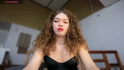 Mia online show from July 20, 4:41 pm