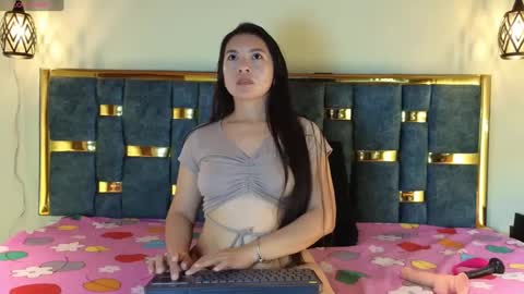 Snapshot of mia_wetts chatting on September 10, 8:31 pm mia_wetts online show from September 10, 8:31 pm