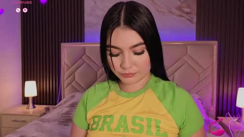 Miaa Farrel online show from April 25, 7:33 pm