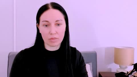 Mia online show from April 13, 3:46 pm