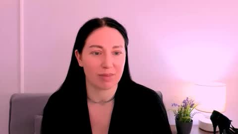 Mia online show from April 24, 3:37 pm