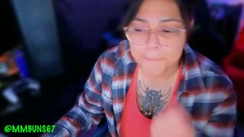 Mia online show from December 1, 4:16 am