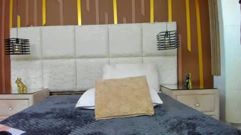 MiaCours online show from June 20, 7:17 pm