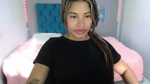 miacumgirl online show from July 7, 12:19 pm