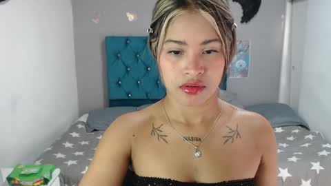 miacumgirl online show from April 23, 12:29 pm