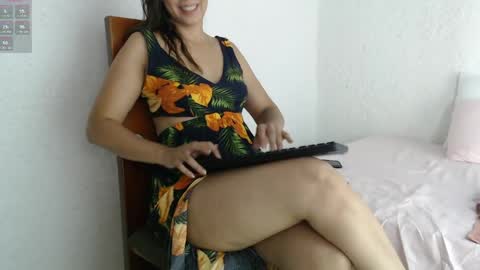 miadesir online show from April 27, 6:05 pm
