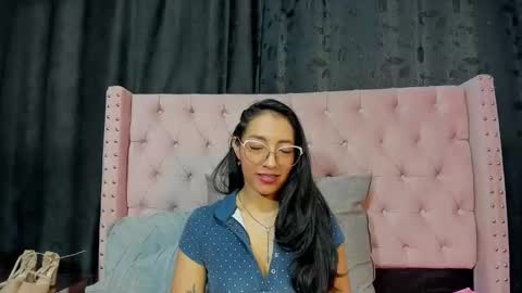 miadivinehyh online show from June 10, 3:11 pm