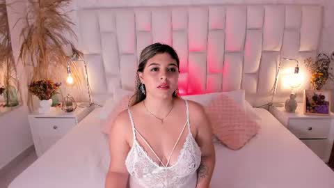 mia greys  online show from July 5, 8:47 pm