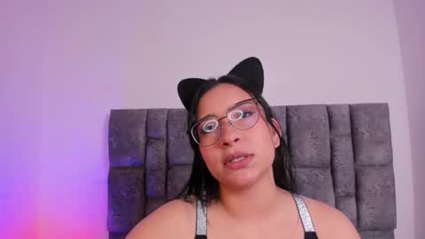 miah new independent model acount online show from November 13, 1:15 am