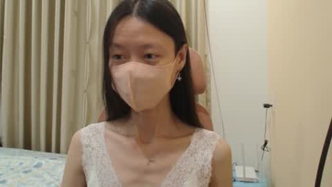 miahchan68 online show from March 17, 1:04 pm