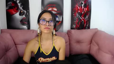 miahotcs online show from June 11, 12:32 am