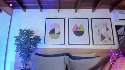 Mia  online show from February 1, 3:38 am