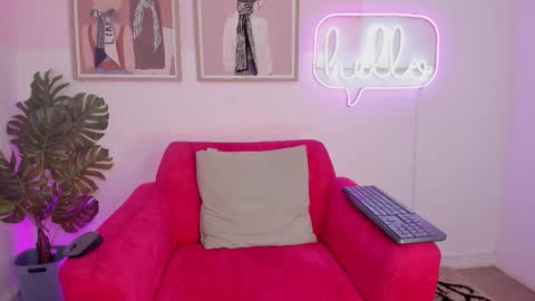 Mia Khalifa online show from January 7, 3:43 am