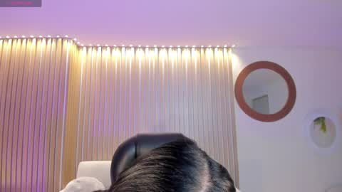 Call me Mia  online show from April 25, 7:22 pm