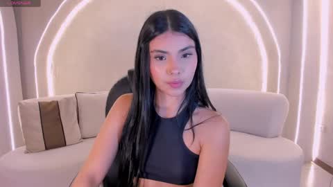 Call me Mia  online show from April 15, 7:58 pm