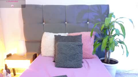 MIA online show from September 9, 1:33 pm