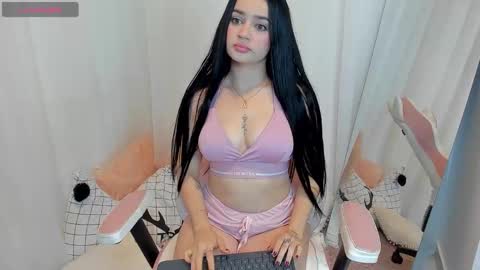 Snapshot of miamaiha chatting on September 25, 2:21 am mia 600am-1000am Colombia time online show from September 25, 2:21 am