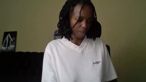 Muffin online show from April 19, 10:23 pm