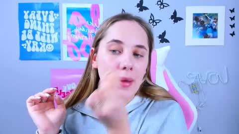 miamilas online show from December 25, 4:33 am