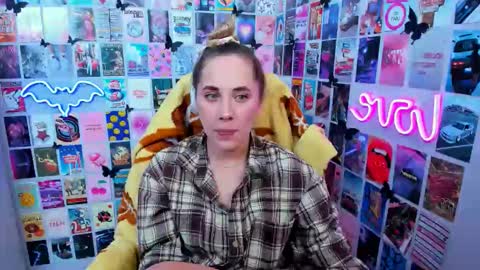 miamilas online show from October 3, 7:08 pm