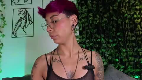 Mia Morgann online show from November 7, 1:49 pm