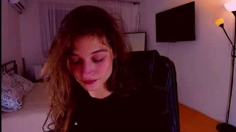 Mia online show from July 2, 7:42 pm