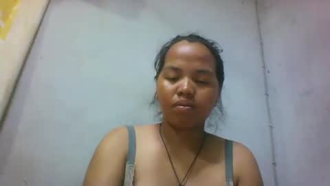 miarii online show from April 26, 6:49 pm