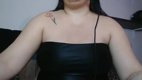 MiaSP online show from October 5, 2:49 am