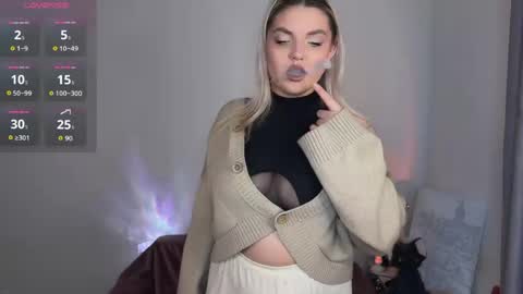 Kateee online show from April 3, 8:07 pm
