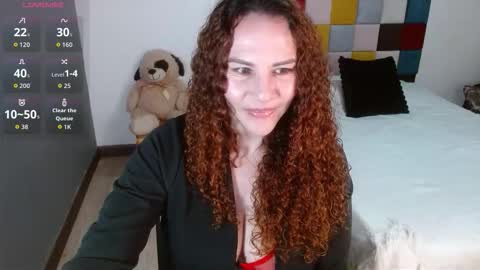 Snapshot of miavellvett chatting on October 13, 6:54 pm miavellvett online show from October 13, 6:54 pm