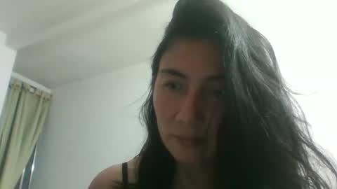 miavelvetx online show from April 8, 4:14 am