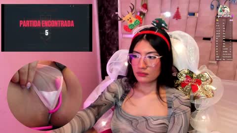 Snapshot of miavoss_ chatting on December 23, 5:06 am mia online show from December 23, 5:06 am