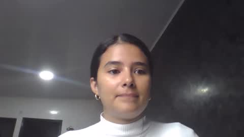 micaelamoreno18 online show from May 26, 9:14 pm
