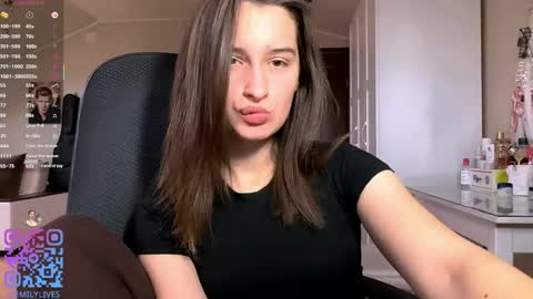 Emily online show from April 21, 2:24 pm