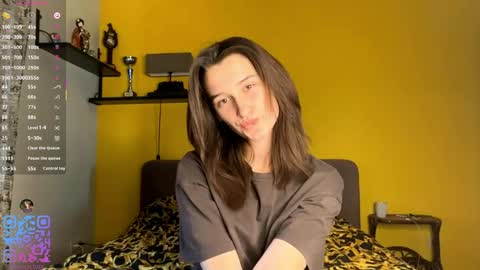 Emily online show from June 7, 1:40 pm