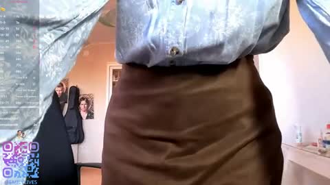 Emily online show from April 26, 2:37 pm