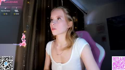 Mika 3 online show from March 12, 10:16 am