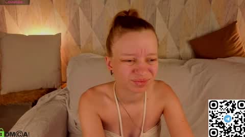 michelle_blond online show from June 10, 1:49 am