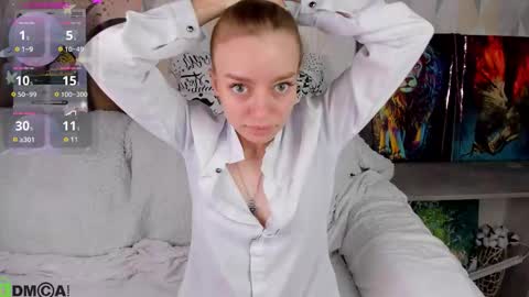 michelle_blond online show from October 21, 8:29 am