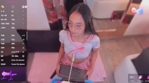 michelle_cutee_ online show from November 17, 7:58 pm