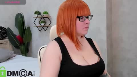 Snapshot of michelle_wilsson chatting on October 10, 7:35 am Michelle online show from October 10, 7:35 am