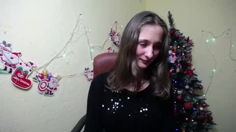 Snapshot of michellee11 chatting on December 26, 12:27 pm Michel online show from December 26, 12:27 pm