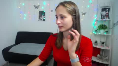 Snapshot of michellee11 chatting on September 29, 11:15 am Michel online show from September 29, 11:15 am