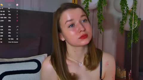 Snapshot of michellehaynes chatting on February 23, 3:01 pm michelle online show from February 23, 3:01 pm