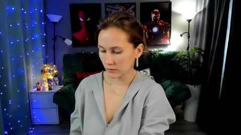 MichelleOrtis online show from December 15, 6:40 am