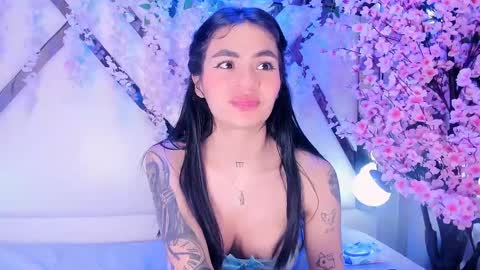 Michelle  online show from April 21, 1:42 am